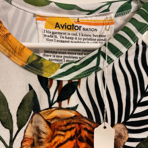 COPY - Aviator nation. Tiger Velvet sweatshirt. Never worn. - Picture 8 of 16